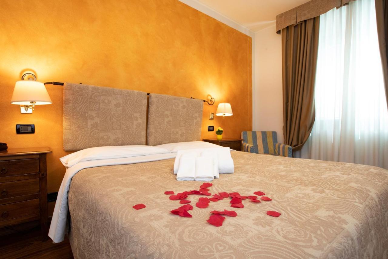 Hotel Arcobaleno Siena Bagian luar foto