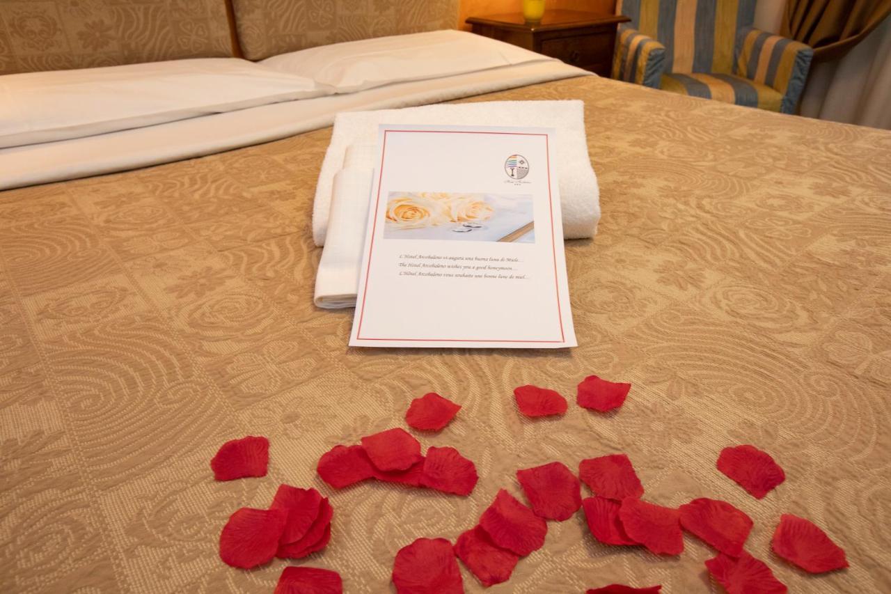 Hotel Arcobaleno Siena Bagian luar foto