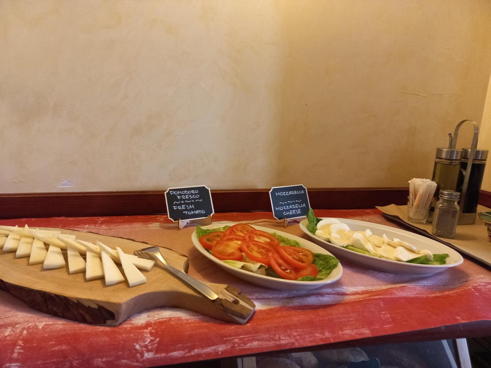 Hotel Arcobaleno Siena Bagian luar foto